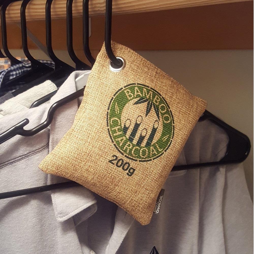 Almari isi rumah pukal penyegar Penyaman Purifying Bag.jpg Household cupboard bulk air freshener Air Purifying Bag.jpg